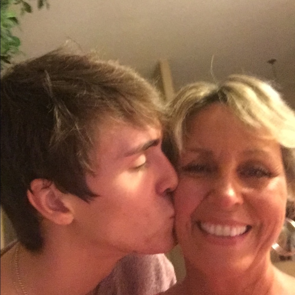 Meet your Posher, Marianna